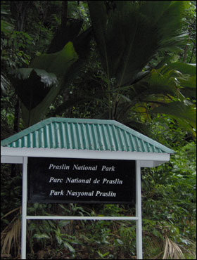 Praslin national park sign